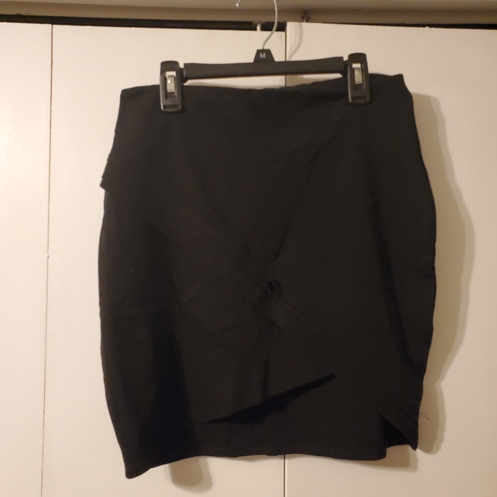 Black bodycon skirt
